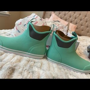 Women’s XTRATUF all weather boots